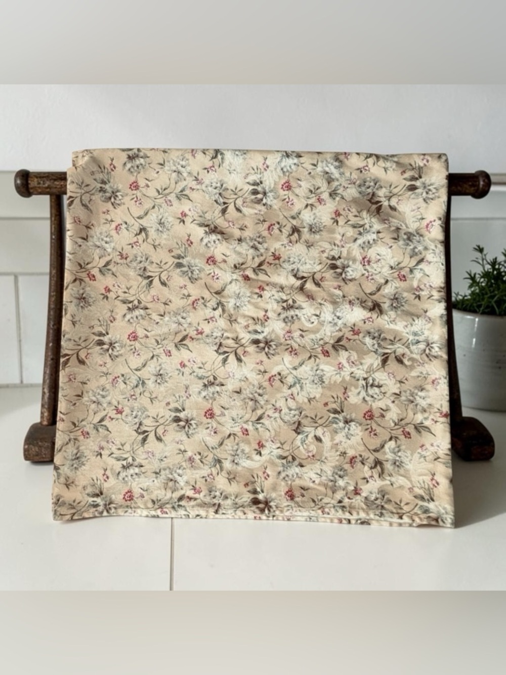 Vintage Large Yellow Rectangular Tablecloth Pink White Floral 115”LX58”W Dining